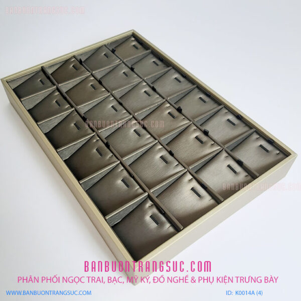Khay mặt dây 24 ô nâu K0014A - DKI